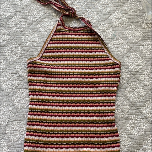 cutest stripped top! - Picture 1 of 3